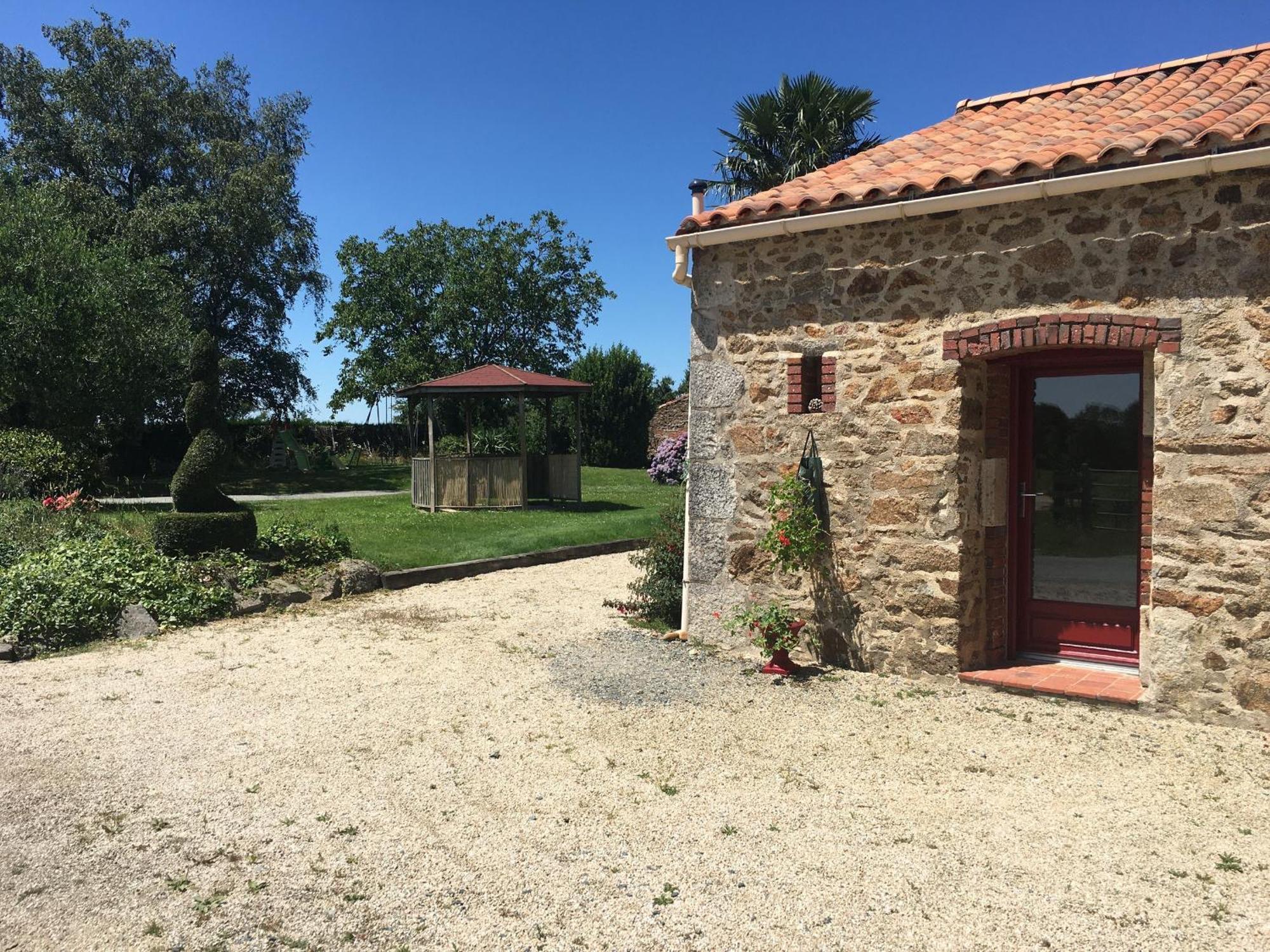 Gite Charmant A La Campagne Avec Terrasse, Proche Du Puy Du Fou Et De La Riviere Sevre - Fr-1-426-249 Sevremont Zewnętrze zdjęcie